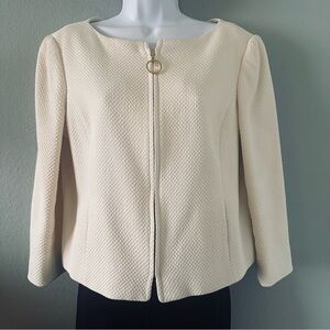 Ellen Tracy Womens size 10 Blazer Gold Accents